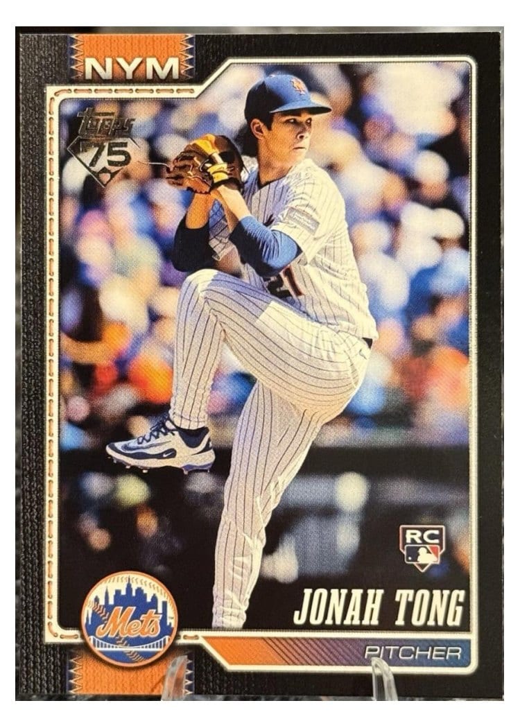 2026 Topps Jonah Tong #4 card