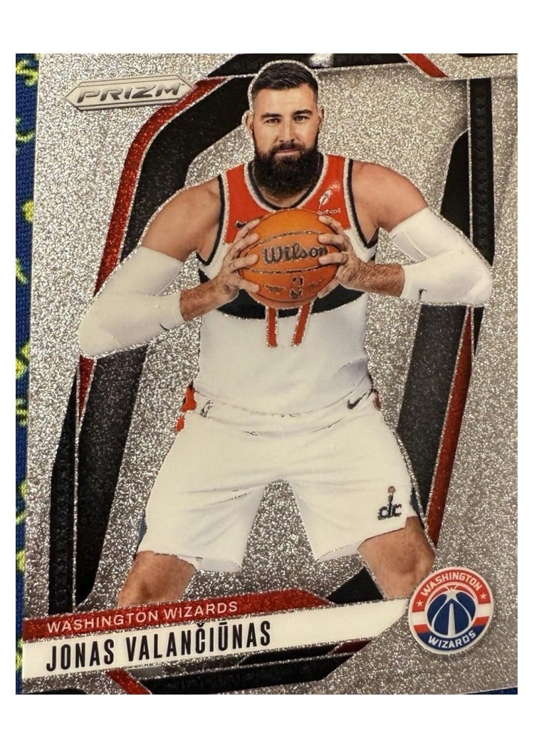 2024-25 Panini Prizm Base Set Jonas Valanciunas #76 card