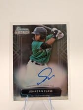 2022 Bowman Sapphire Edition Autographs Jonatan Clase #BSPA-JC card