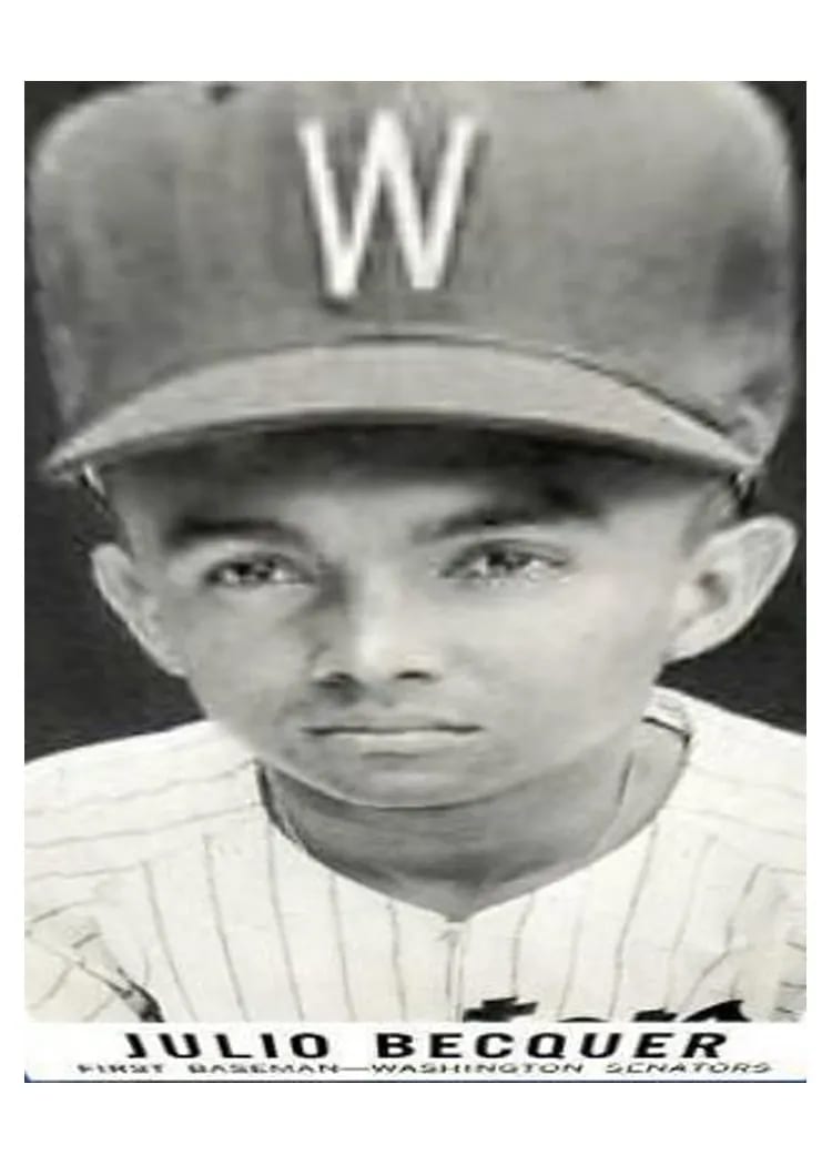1960 Leaf Julio Becquer #43 card