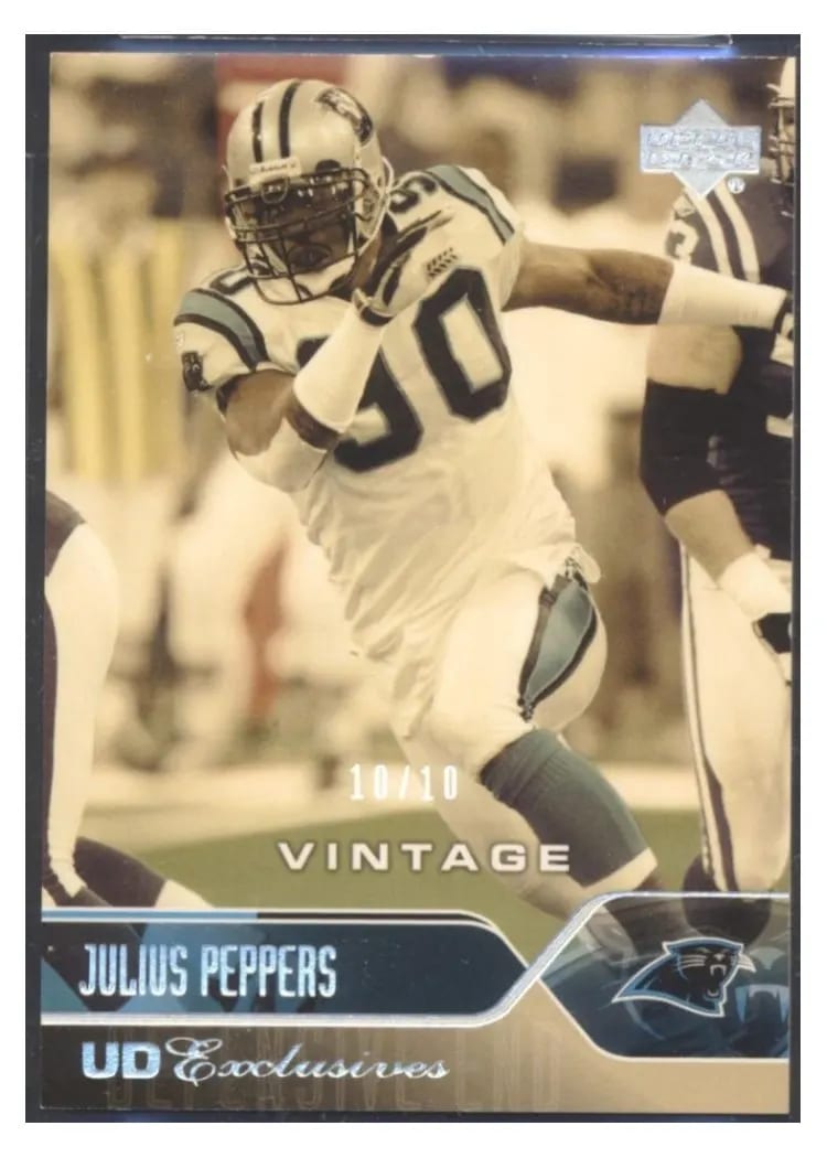2004 Upper Deck Julius Peppers #32 card