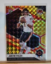 2021 Panini Mosaic Justin Fields Gold Mosaic #304 card