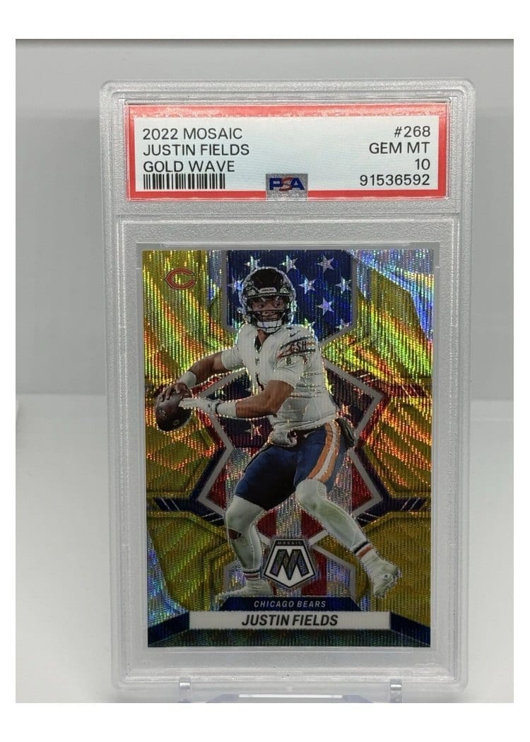 2022 Panini Mosaic Base Set Justin Fields Gold Wave #268 card