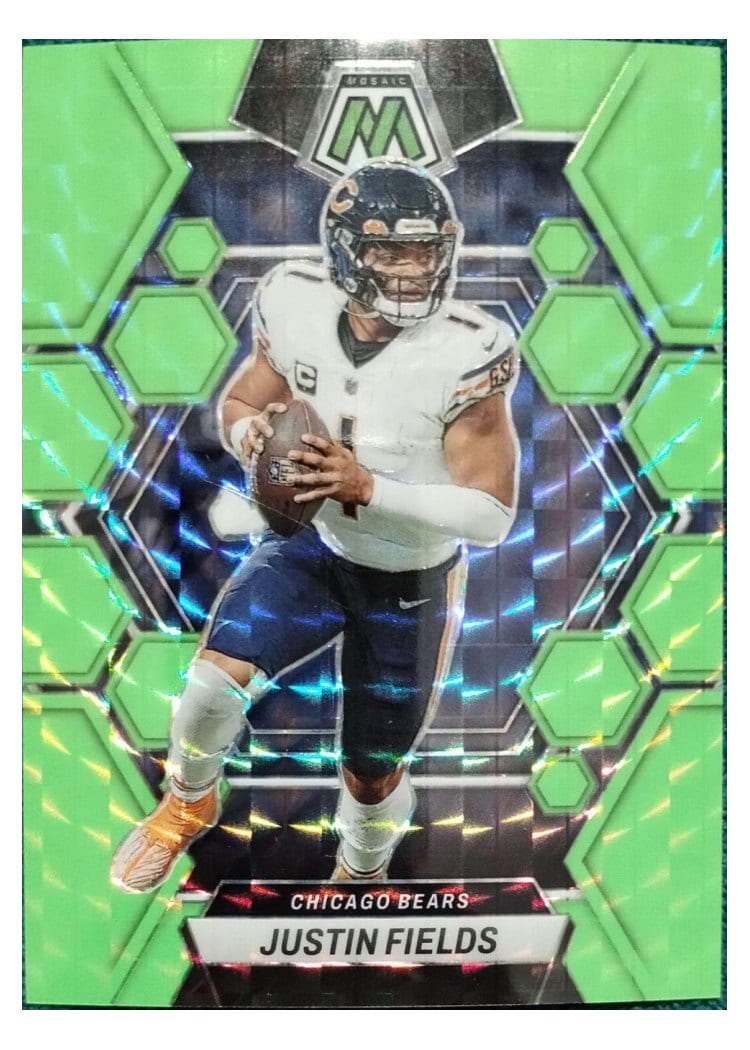 2023 Panini Mosaic Base Set Justin Fields #33 card