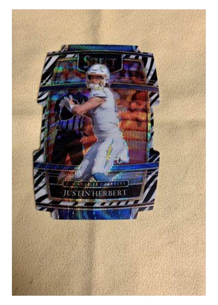 2021 Panini Select Base Set Justin Herbert #19 card