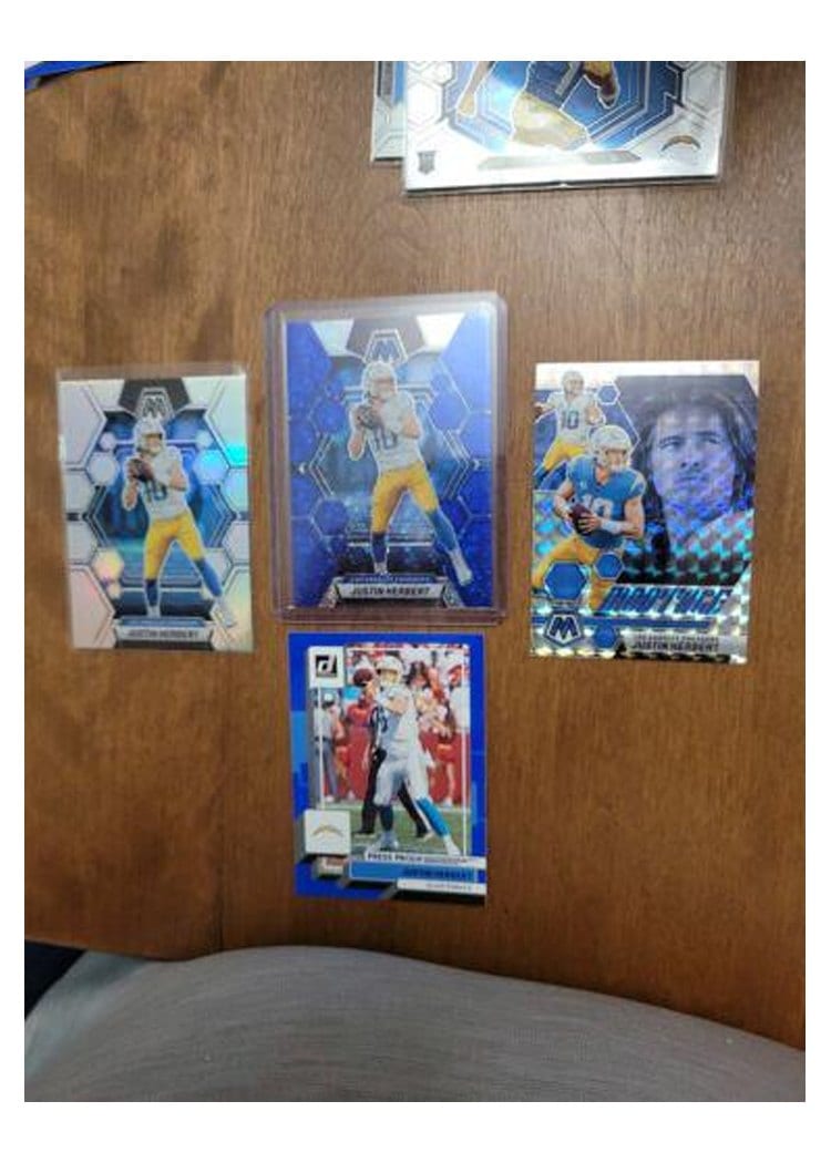2023 Panini Mosaic Base Set Justin Herbert #255 card