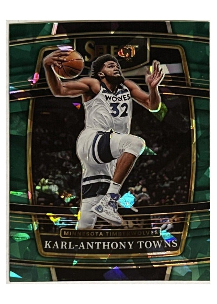 2021-22 Panini Select Base Set Karl-Anthony Towns #10 card