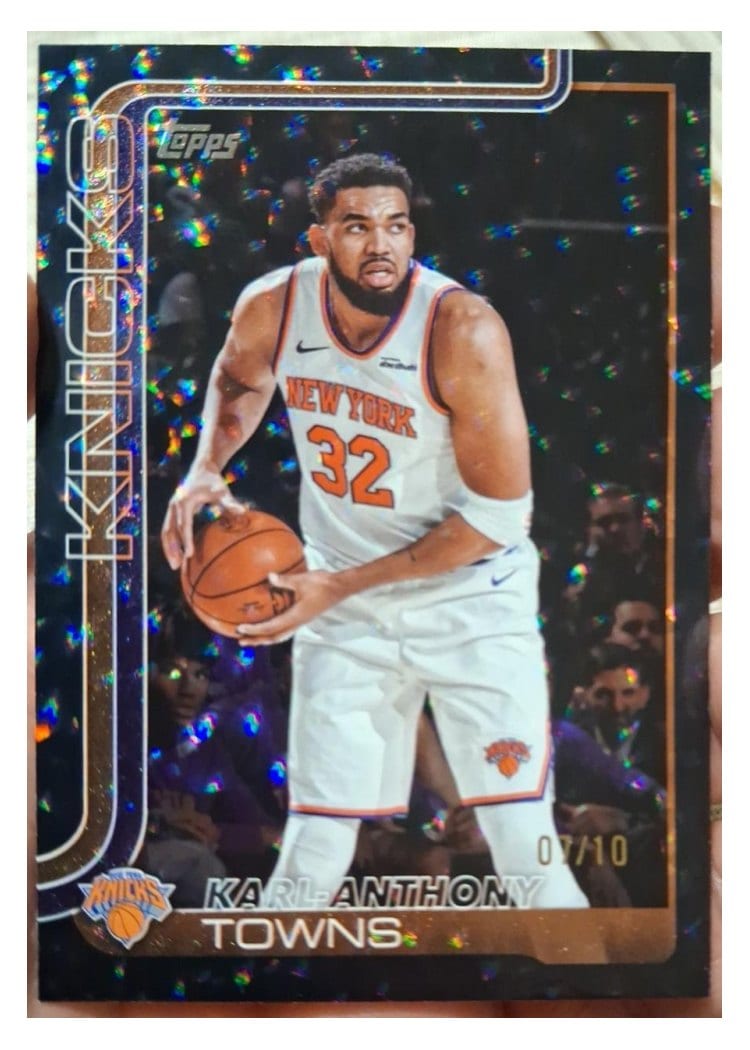 2025-26 Topps Base Set Karl-Anthony Towns #19 card