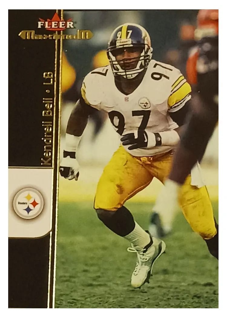 2002 Fleer Maximum Kendall Bell #21 card