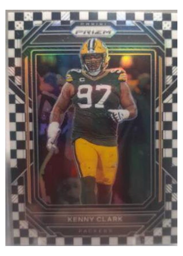 2022 Panini Prizm Base Set Kenny Clark #110 card