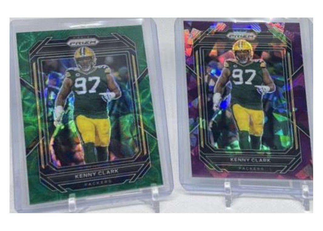 2022 Panini Prizm Base Set Kenny Clark #110 card