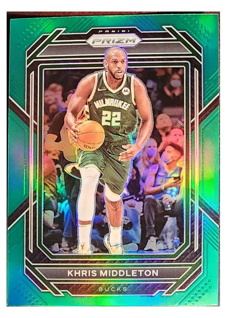 2022-23 Panini Prizm Base Set Khris Middleton #112 card