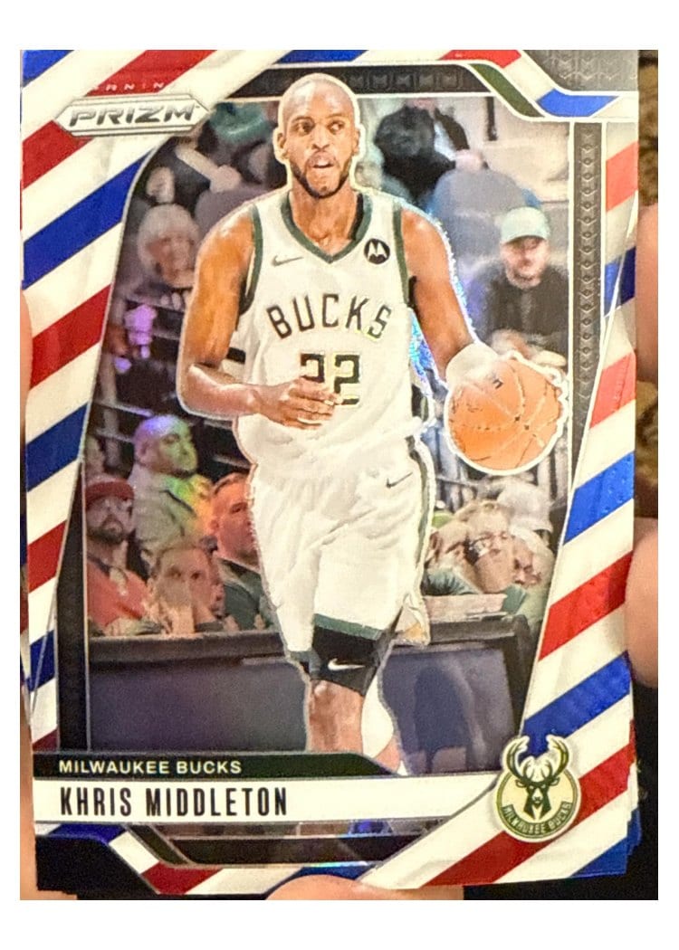 2024-25 Panini Prizm Base Set Khris Middleton #153 card