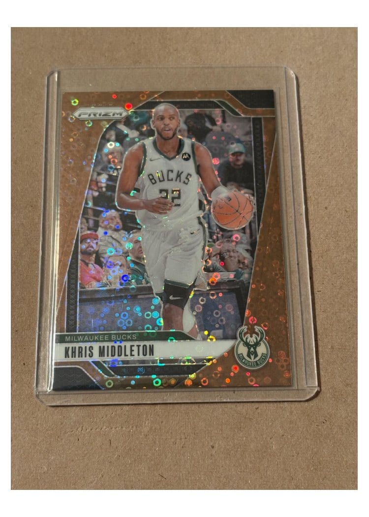 2024-25 Panini Prizm Base Set Khris Middleton #153 card