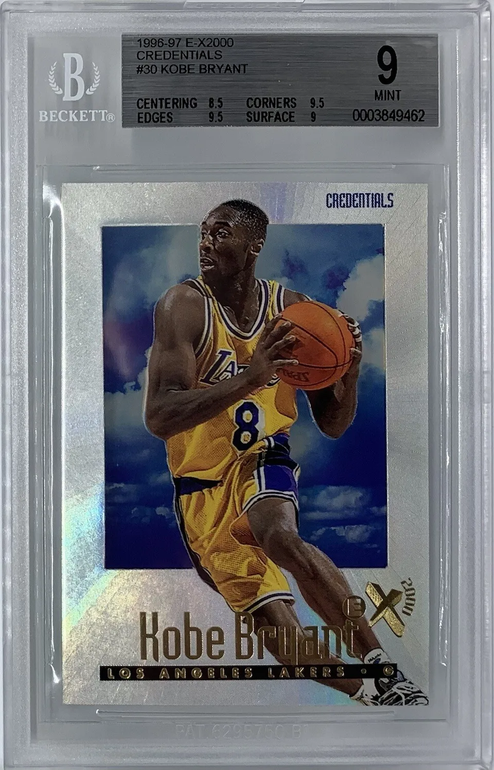 1996 Skybox E-X2000 Kobe Bryant #30 card