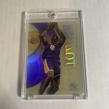 1998 Skybox E X Century Kobe Bryant #10 card