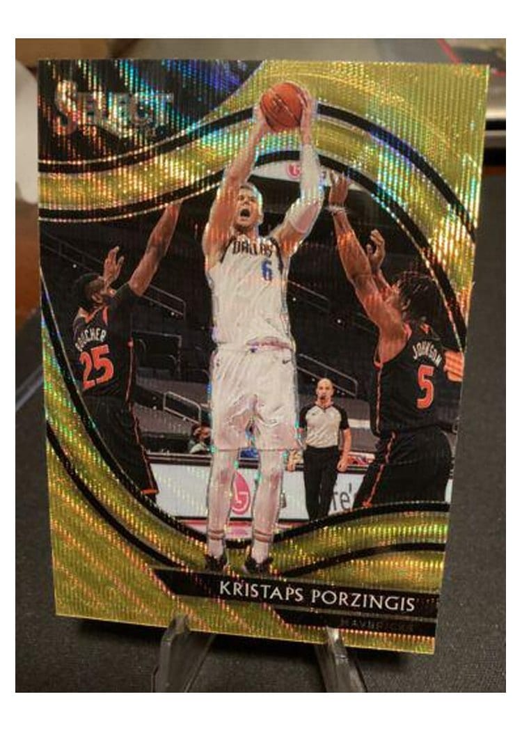 2020-21 Panini Select Base Set Kristaps Porzingis #244 card