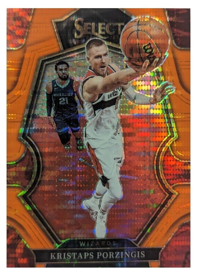 2022-23 Panini Select Base Set Kristaps Porzingis #104 card