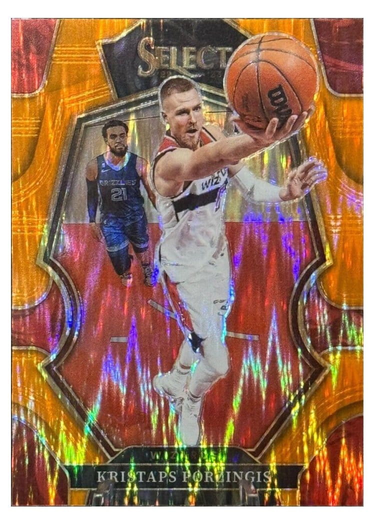 2022-23 Panini Select Base Set Kristaps Porzingis #104 card