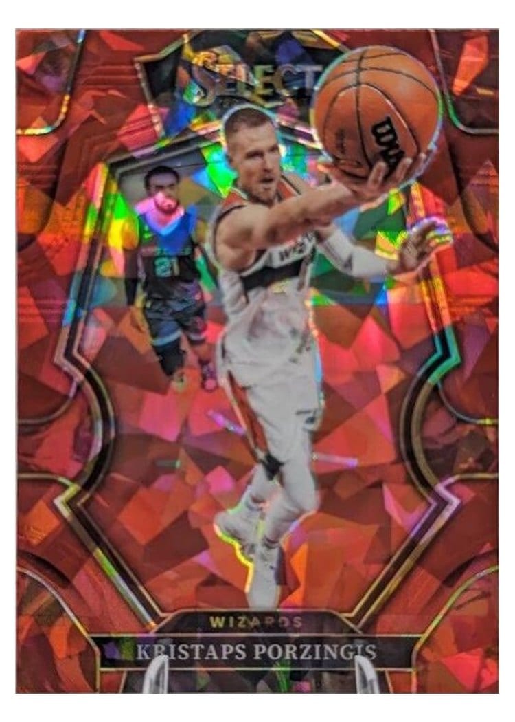 2022-23 Panini Select Base Set Kristaps Porzingis #104 card