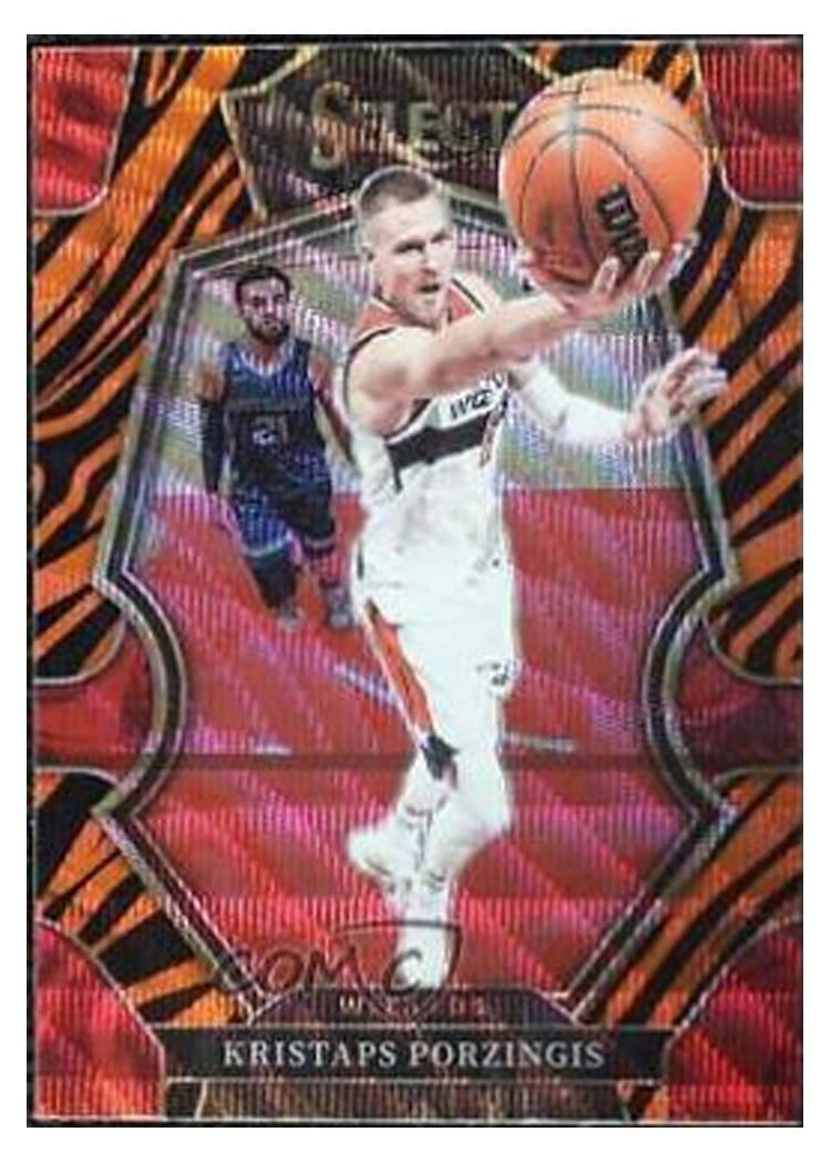 2022-23 Panini Select Base Set Kristaps Porzingis #104 card