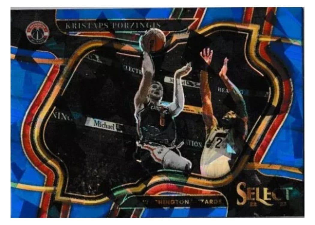 2022-23 Panini Select Base Set Kristaps Porzingis Blue Cracked Ice Prizm #204 card