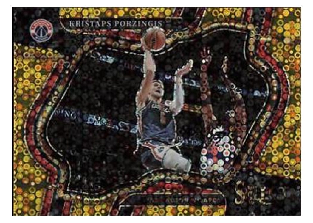 2022-23 Panini Select Base Set Kristaps Porzingis #204 card