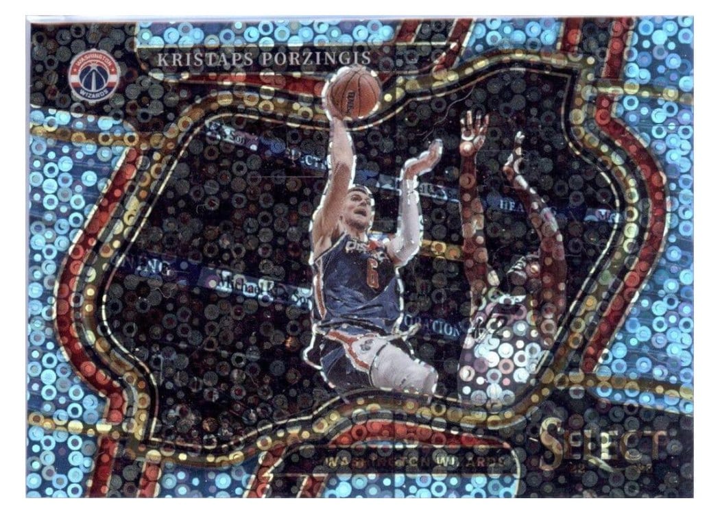 2022-23 Panini Select Base Set Kristaps Porzingis #204 card