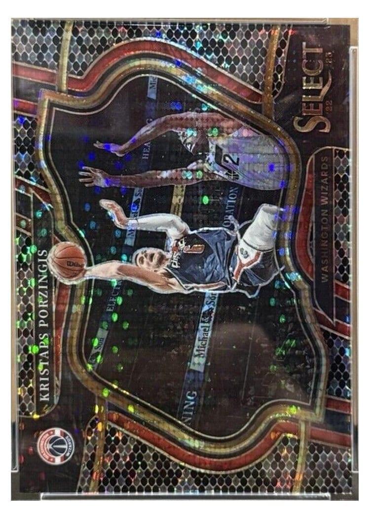2022-23 Panini Select Base Set Kristaps Porzingis #204 card