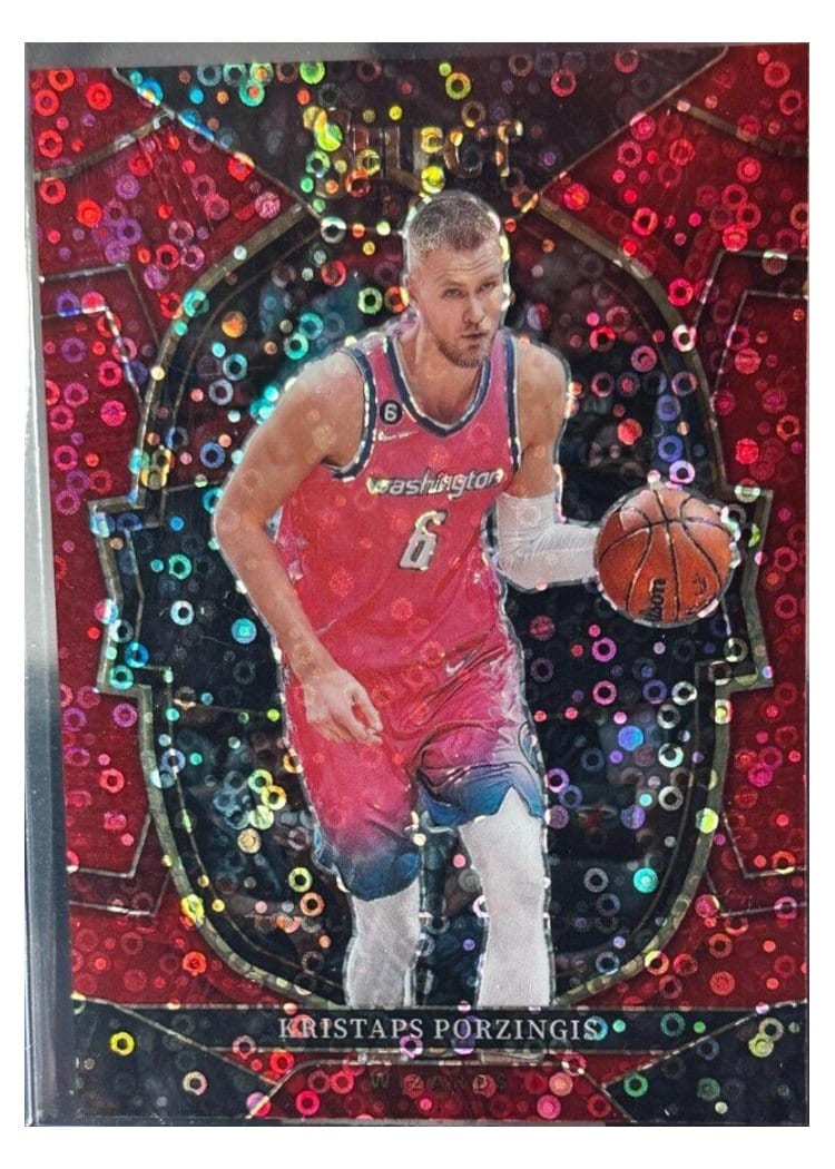 2022-23 Panini Select Base Set Kristaps Porzingis #204 card