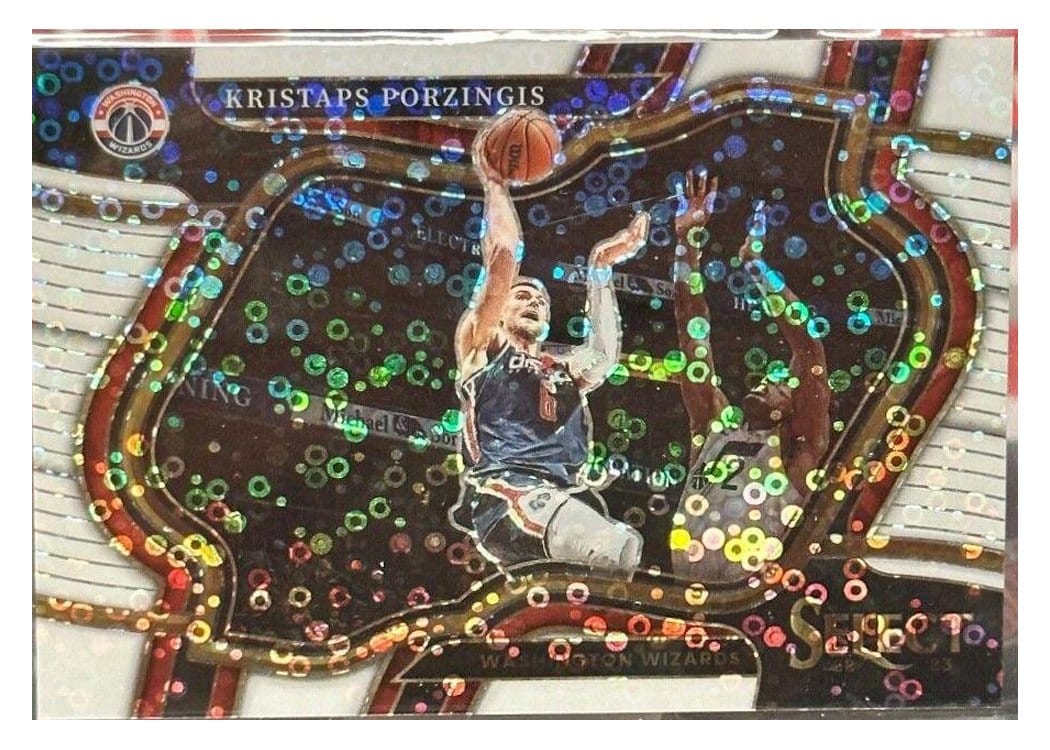 2022-23 Panini Select Base Set Kristaps Porzingis #204 card