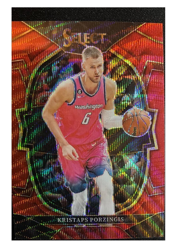 2022-23 Panini Select Base Set Kristaps Porzingis #4 card