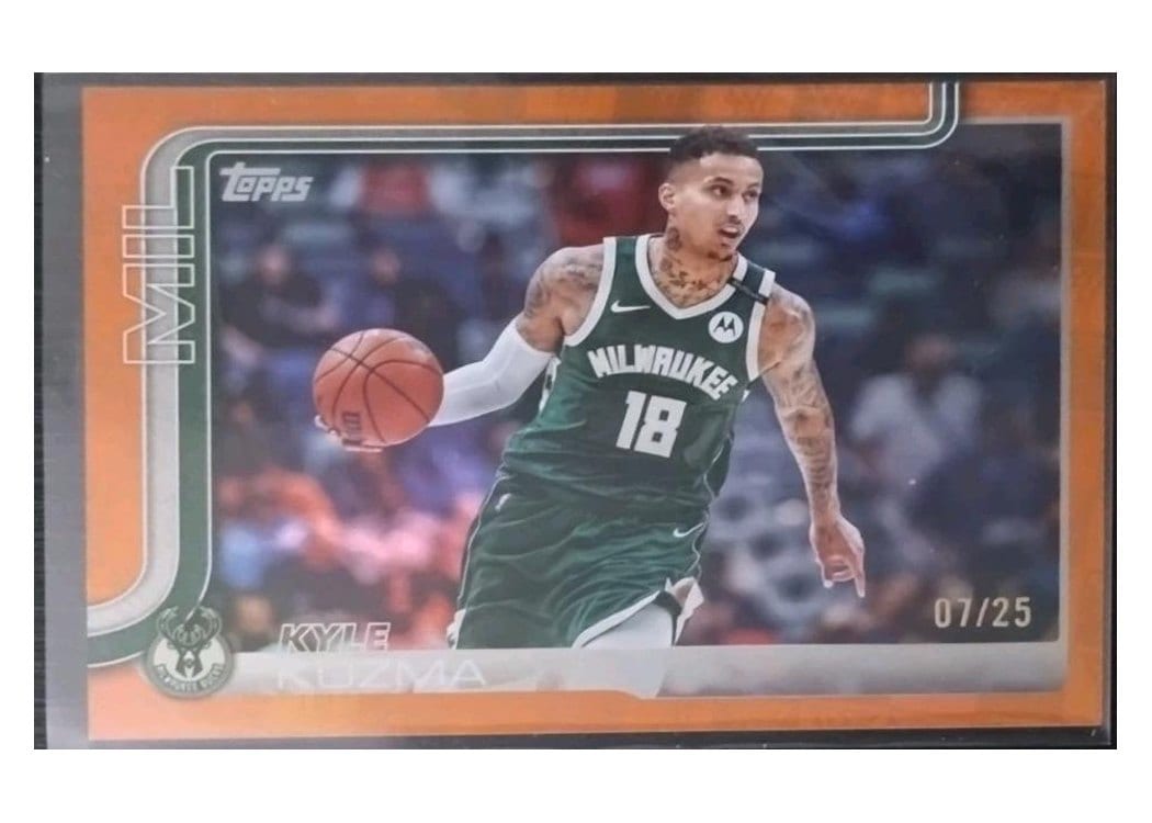 2025-26 Topps Base Set Kyle Kuzma #56 card