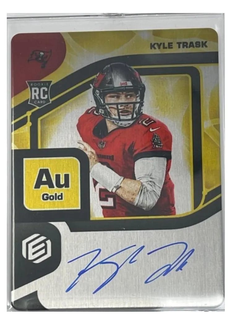 2021 Panini Elements Kyle Trask #125 card