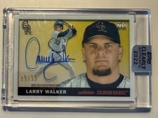 2022 Topps Clearly Authentic 1955 Reimagining Autographs Larry Walker #55RA-LW card