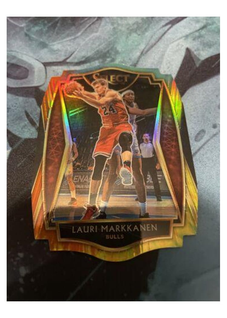 2020-21 Panini Select Base Set Lauri Markkanen #162 card