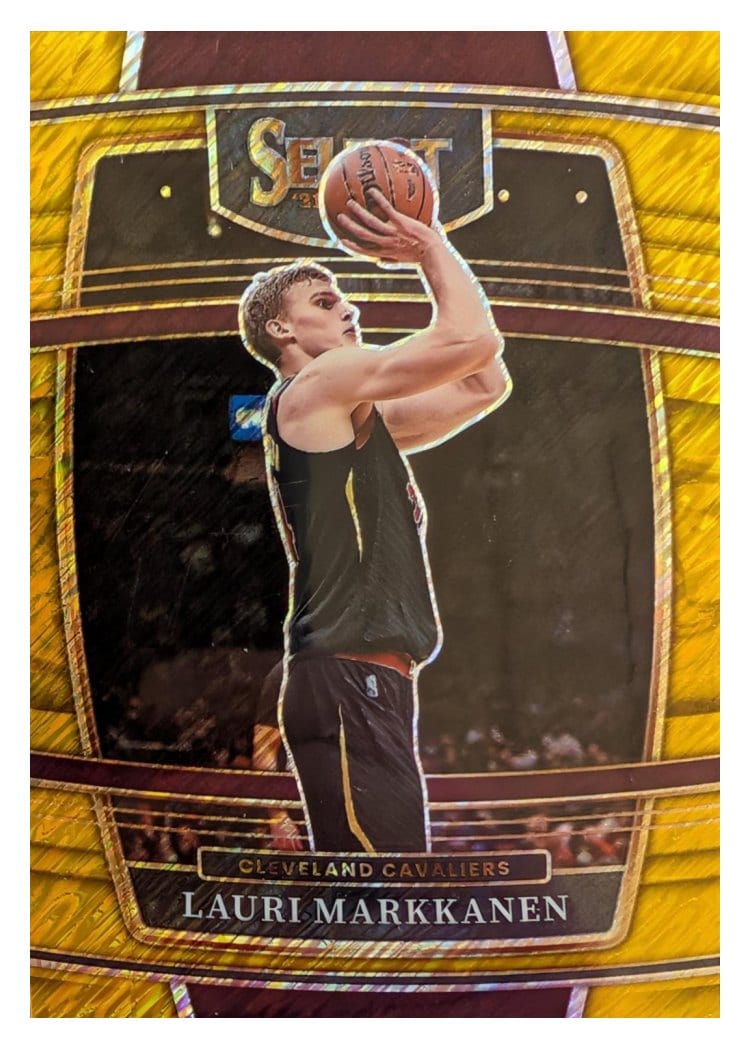 2021-22 Panini Select Base Set Lauri Markkanen #90 card