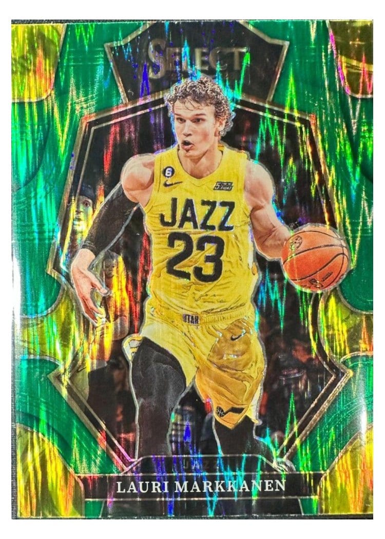 2022-23 Panini Select Base Set Lauri Markkanen Green Shock Prizm #145 card
