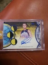2025-26 Topps 3 Veteran 3 Patch Autographs Lauri Markkanen #V3A-LM card