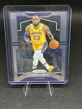 2019 Panini Prizm LeBron James #129 card