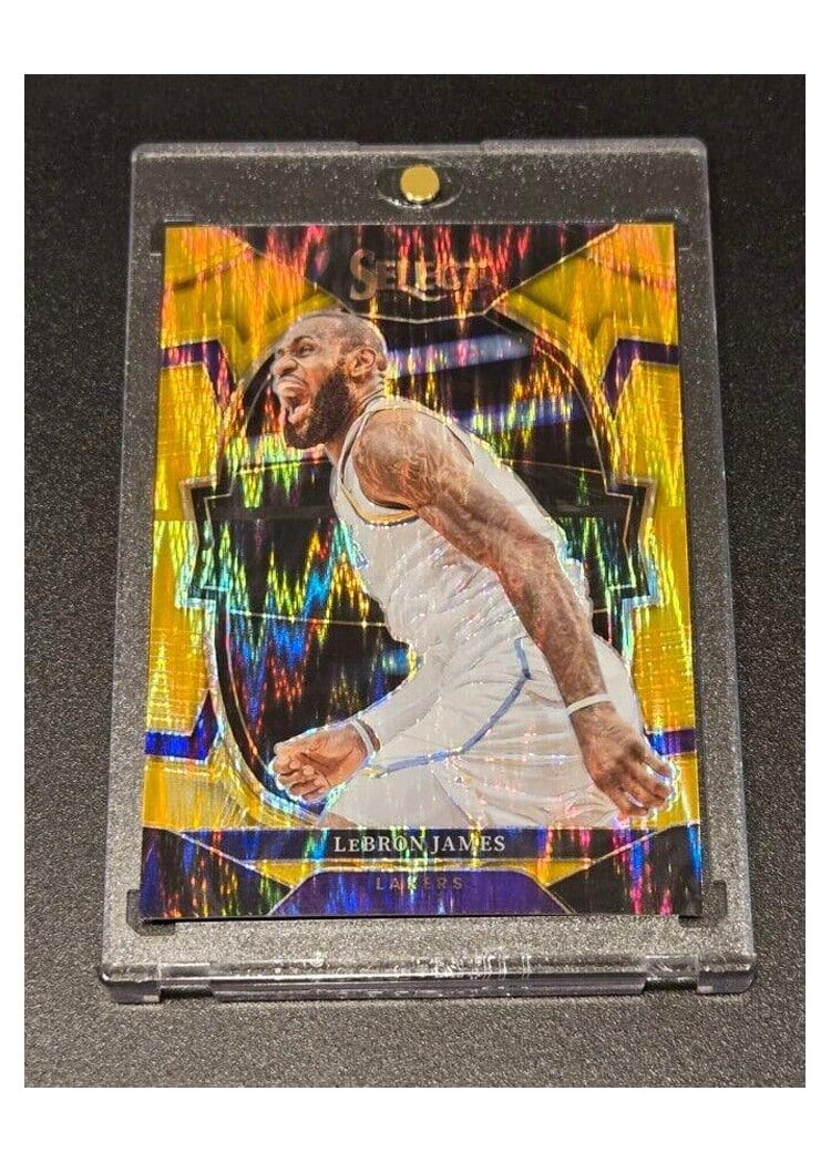 2022-23 Panini Select Base Set LeBron James #26 card