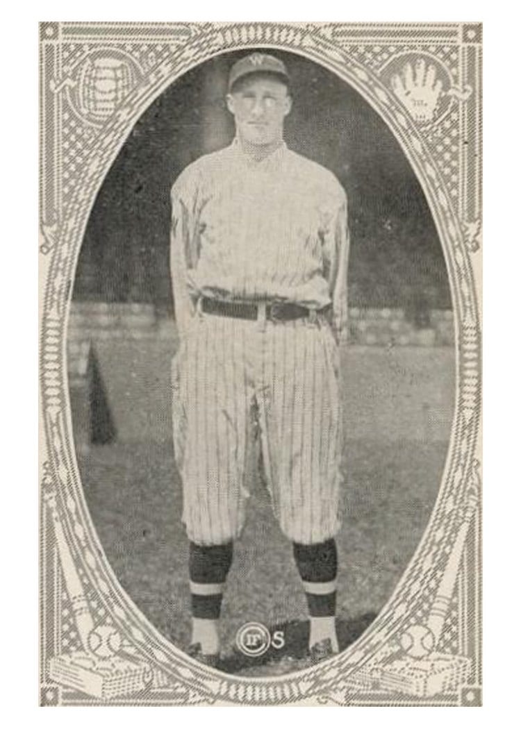 1922 W573 Leon Goslin card
