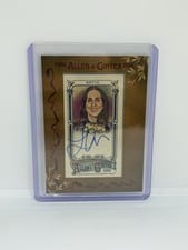2025 Topps Allen & Ginter Framed Mini Autographs (Non-Baseball) Lesley Arfin #MA-LE card