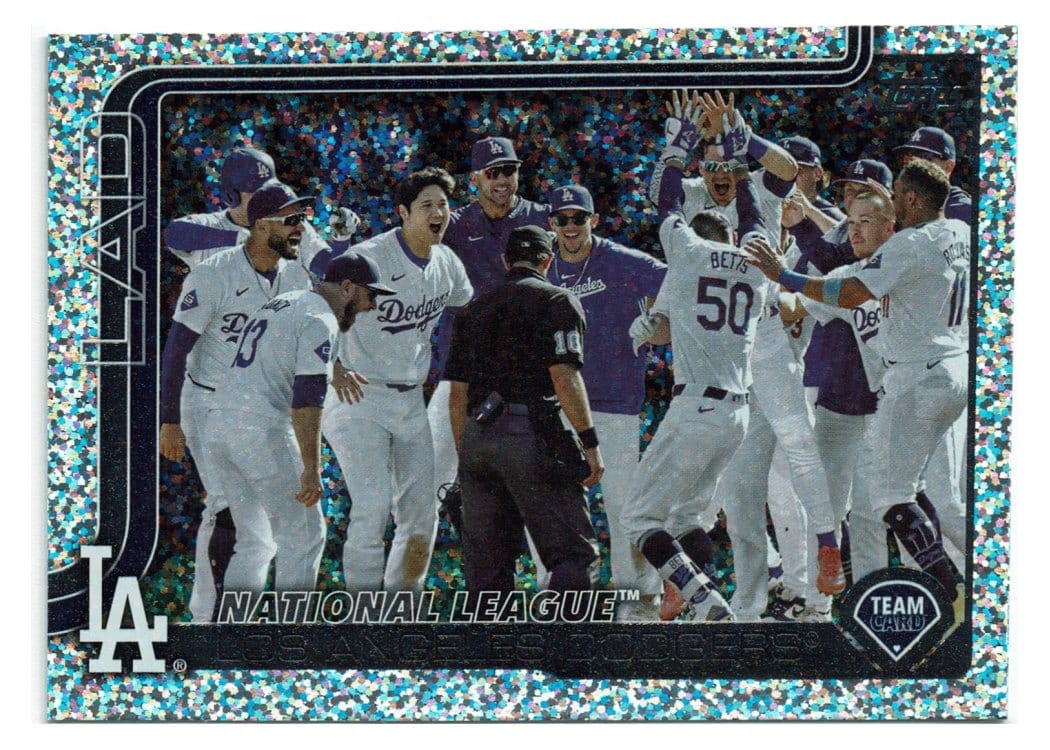 2025 Topps Base Set Los Angeles Dodgers Confetti #302 card