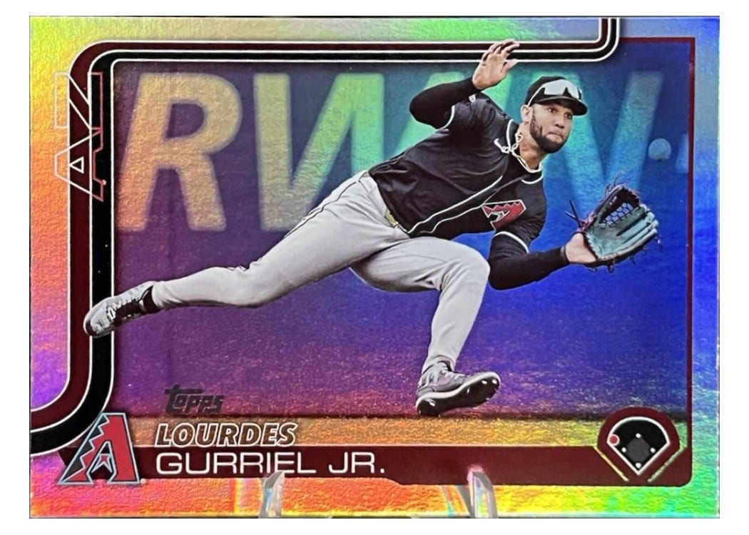 2025 Topps Base Set Lourdes Gurriel Jr. Aqua Rainbow Foil #136 card