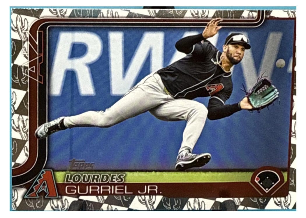 2025 Topps Base Set Lourdes Gurriel Jr. #136 card