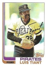 1982 Topps Base Set Luis Tiant #160 card