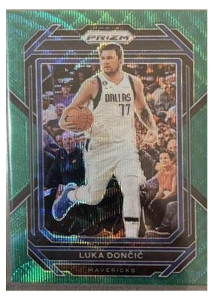 2022-23 Panini Prizm Base Set Luka Doncic #196 card