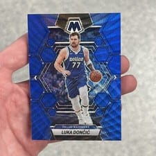 2022 Panini Mosaic Luka Doncic #1 card