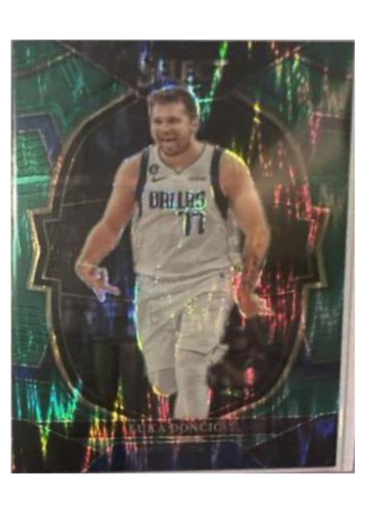2022 Panini Select Luka Doncic #51 card